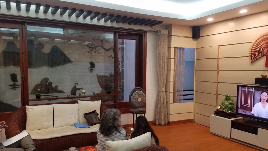 Bán nhà phố Lĩnh Nam 45m x 4 tầng có thang máy