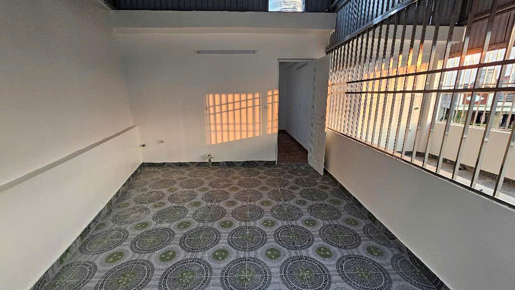 Nhà Đa sỹ Hà Đông hà Nội, sổ Nở hậu