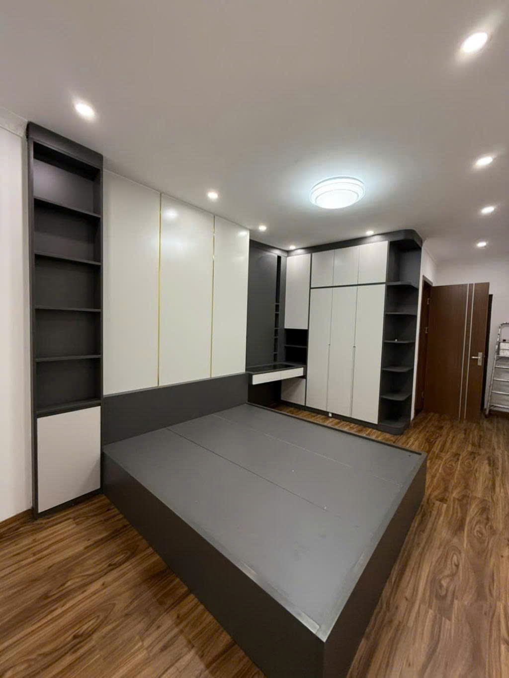 Nhà Đa sỹ Hà Đông hà Nội, sổ Nở hậu