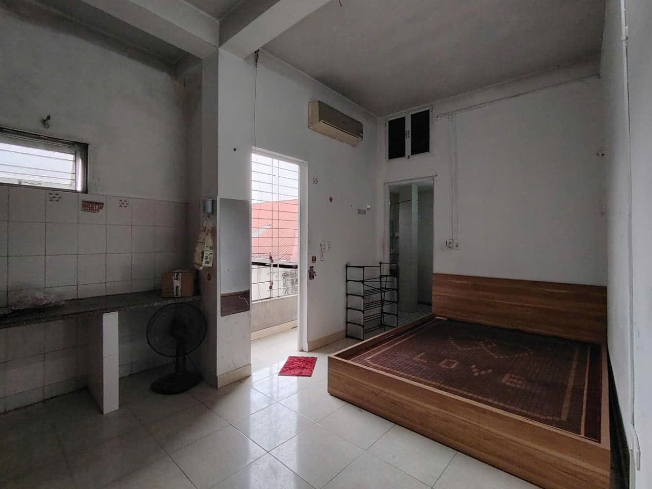 HIẾM - LÔ GÓC 50m - 6.15 tỷ - Bán nhà Hoàng Mai