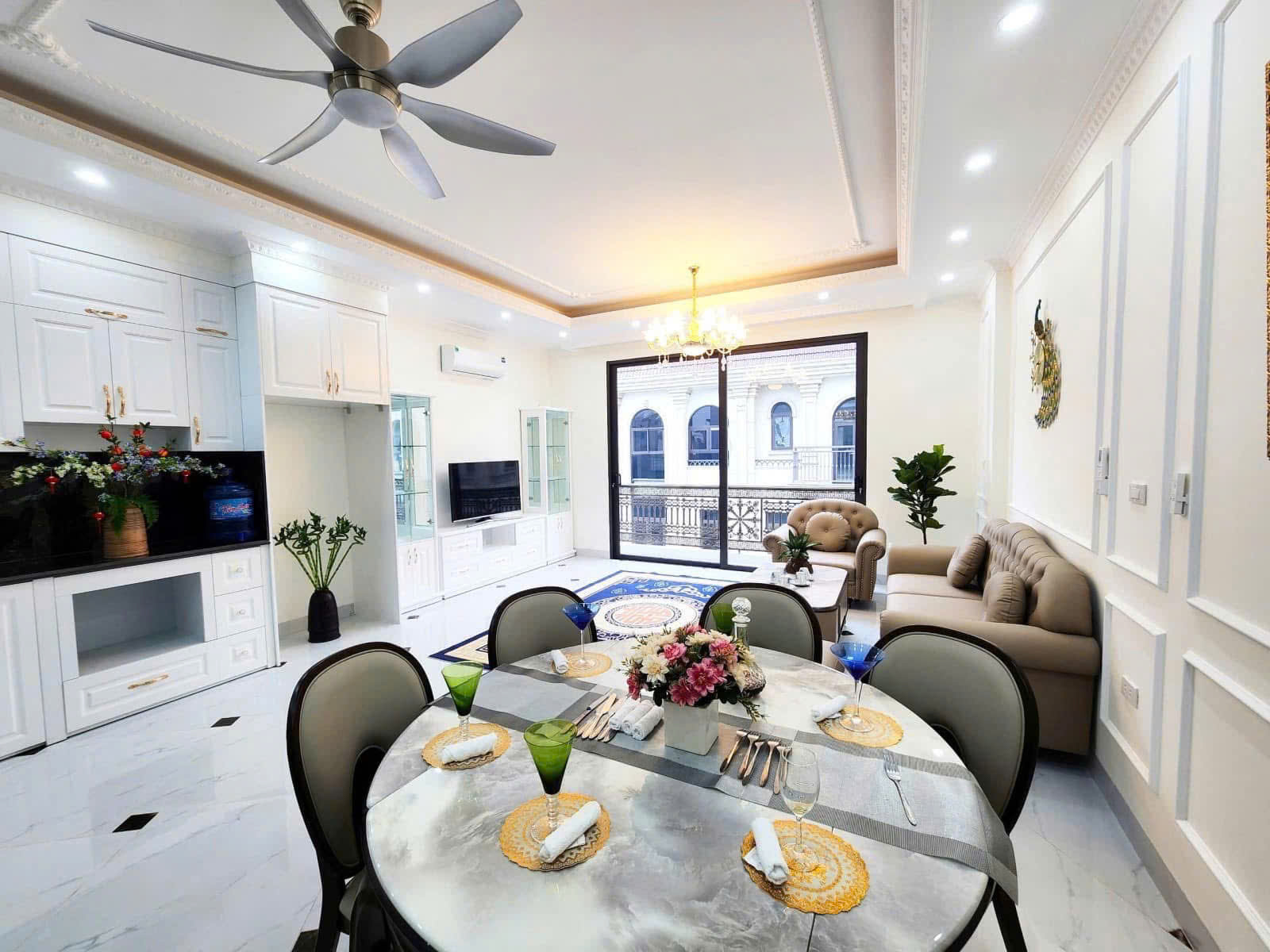 Bán gấp nhà phố Hoàng Minh Đạo, 78m, ngõ ô tô tránh, full nội thất, hơn 11 tỷ.