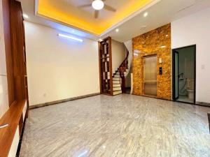 Đẳng cấp của đại gia, nhà Lâm Hạ, 50m, gara ô tô, thang máy, hơn 10 tỷ