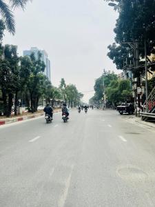 Chính chủ nhờ bán nhà Nguyễn Sơn, 62m, khu VIP, ngõ thông, hơn 10 tỷ.