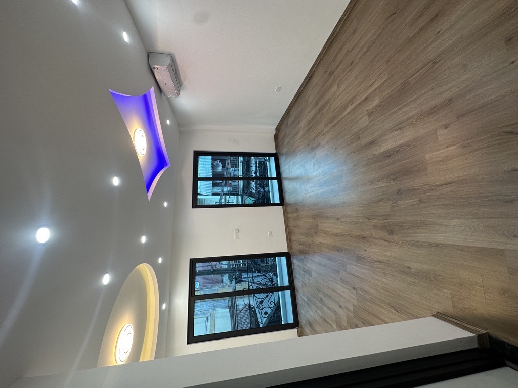 Nhà hiếm Hoàng Mai