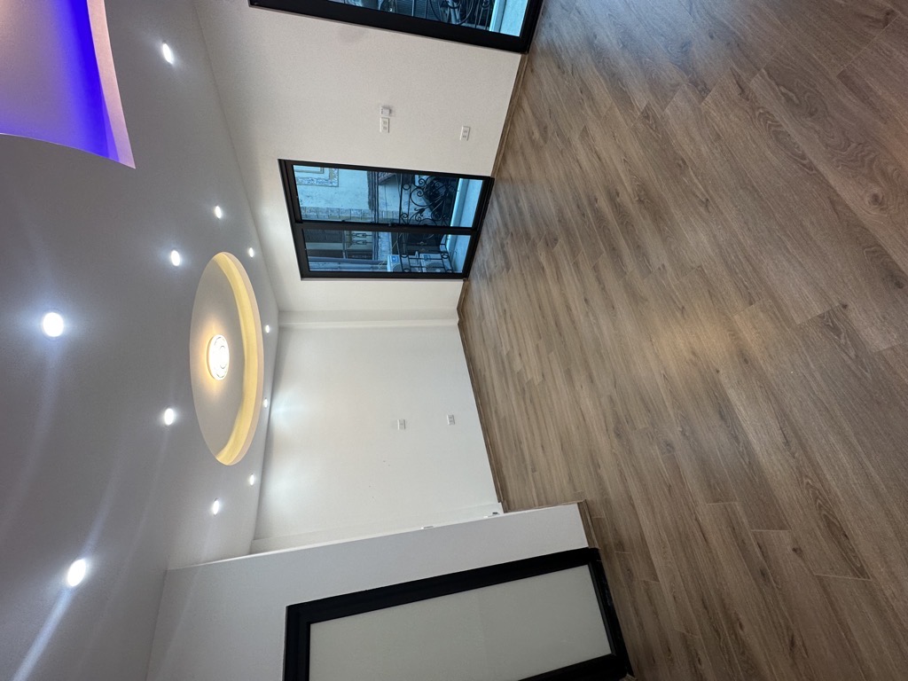 Nhà hiếm Hoàng Mai