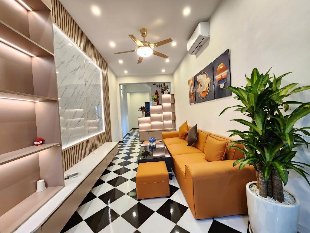 Nhà hiếm Hoàng Mai