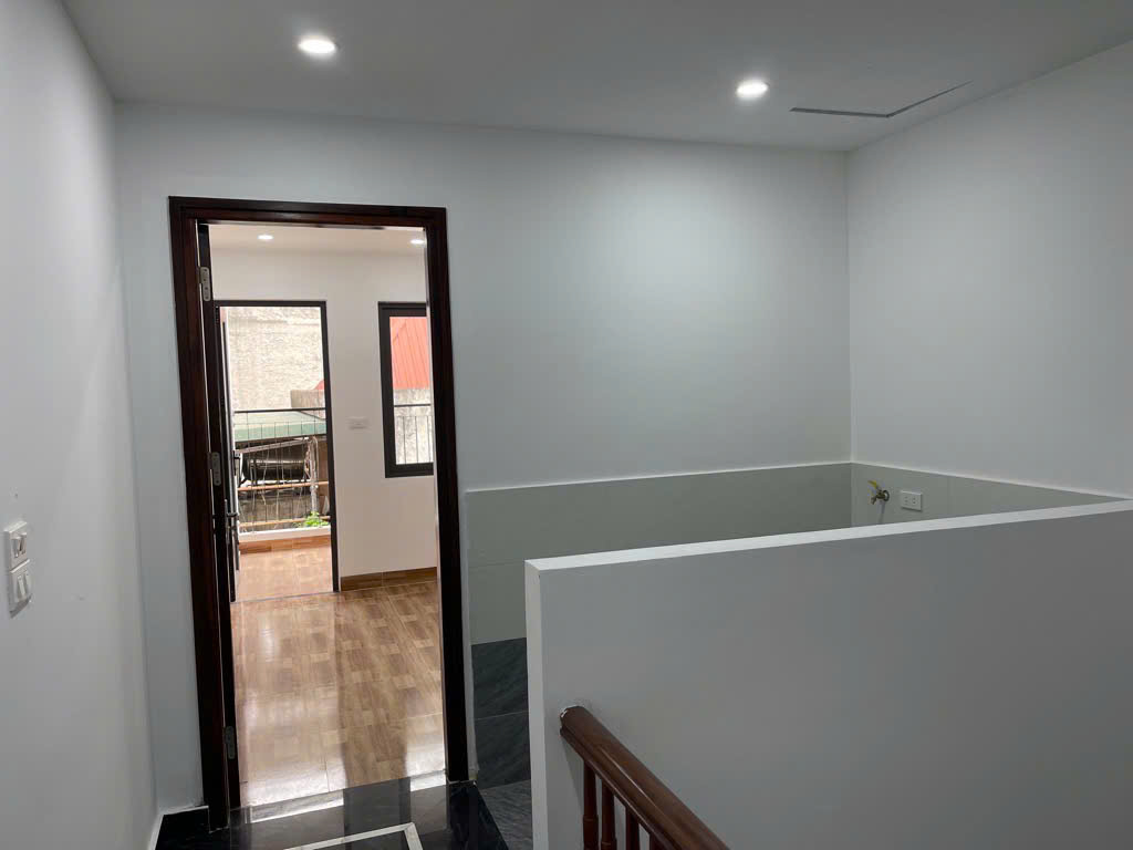 SIÊU PHẨM HÀM NGHI, NHÀ ĐẸP MỚI TINH, Ô TÔ ĐỖ CỬA