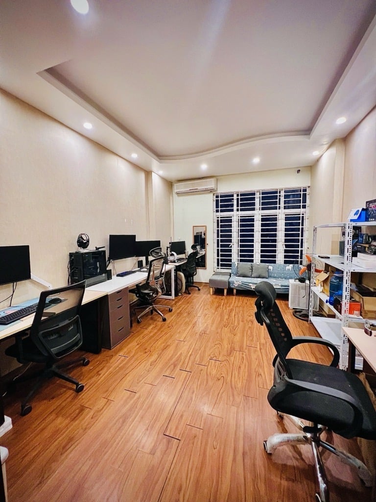 Nhà trung tâm Phúc Đồng cần Bán