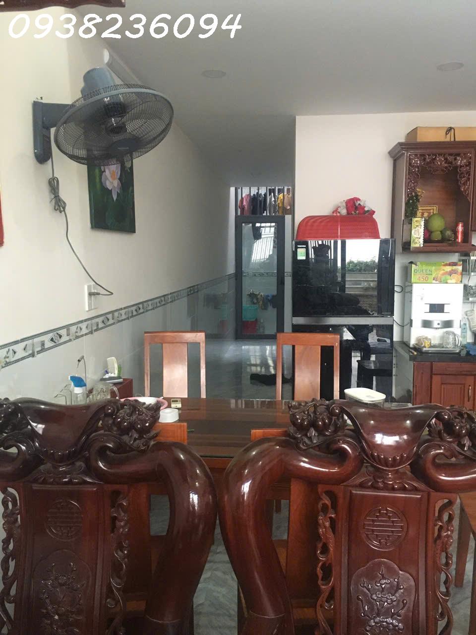 Nhà 2pn, xe hơi tới nhà, mới làm 100%, sạch đẹp, gần chợ Cầu Đồng, TL13
