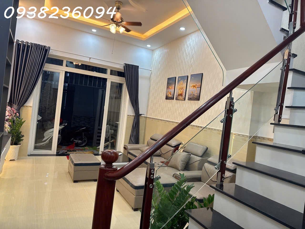 Nhà 2pn, xe hơi tới nhà, mới làm 100%, sạch đẹp, gần chợ Cầu Đồng, TL13