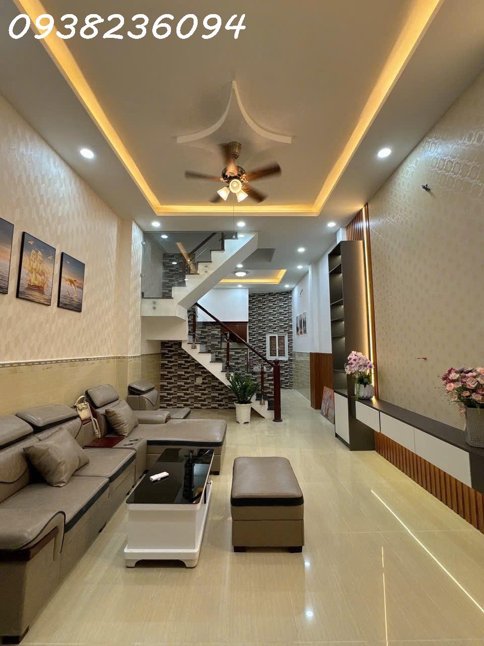 Nhà 2pn, xe hơi tới nhà, mới làm 100%, sạch đẹp, gần chợ Cầu Đồng, TL13