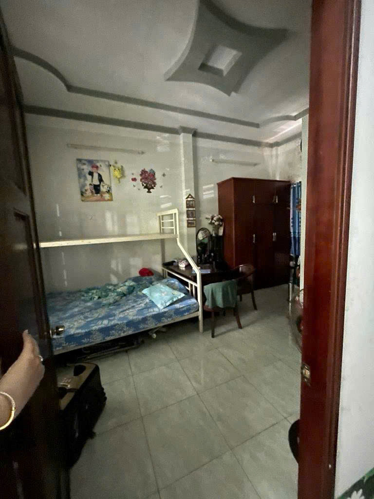 Nhà 2pn, xe hơi tới nhà, mới làm 100%, sạch đẹp, gần chợ Cầu Đồng, TL13