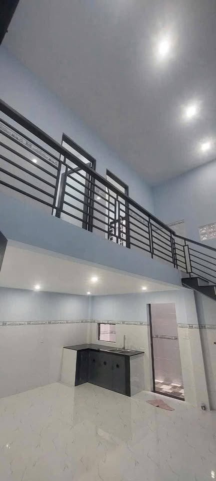 Nhà 2pn, xe hơi tới nhà, mới làm 100%, sạch đẹp, gần chợ Cầu Đồng, TL13