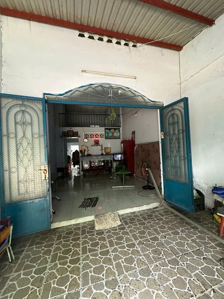 Nhà Đẹp Giá Tốt - 2 Căn Nhà Gác Lửng, Sát Chợ Đại Hải, Hóc Môn, Nhỉnh 5 tỷ!