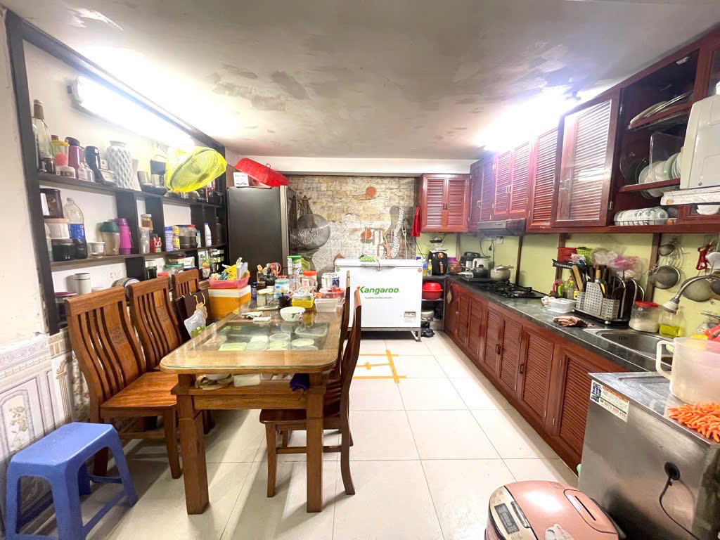 Ch.ính chủ cần bán nhà khu Bùi Xương Trạch. DT : 35m2 x 4 tầng / SĐCC