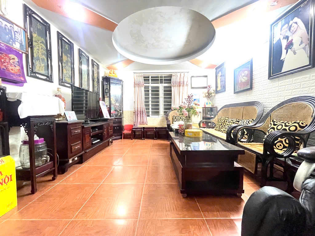 Ch.ính chủ cần bán nhà khu Bùi Xương Trạch. DT : 35m2 x 4 tầng / SĐCC