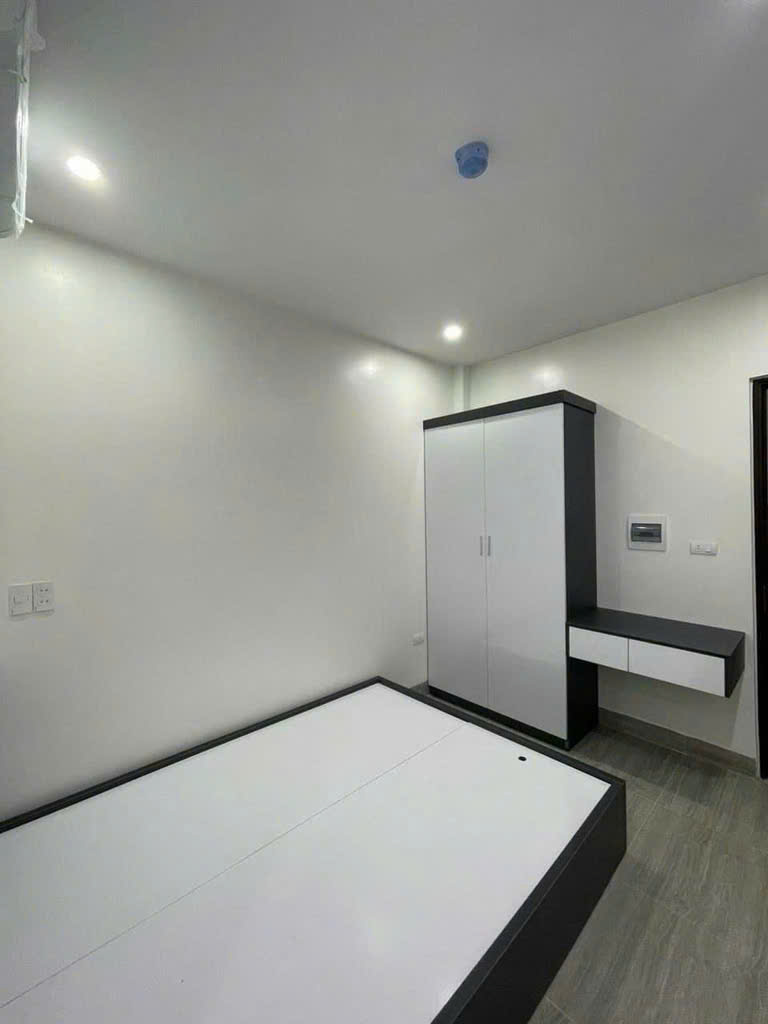 MINH KHAI CCMN 7 tầng 12 Phòng khép kín Thang máy FULL nội thất GPXD, PCCC đầy đủ 63m giá chào nhỉnh 19 tỷ  NGÕ OTO