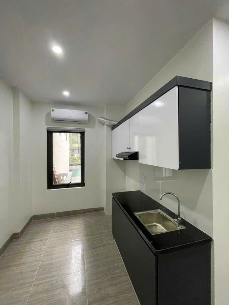 MINH KHAI CCMN 7 tầng 12 Phòng khép kín Thang máy FULL nội thất GPXD, PCCC đầy đủ 63m giá chào nhỉnh 19 tỷ  NGÕ OTO