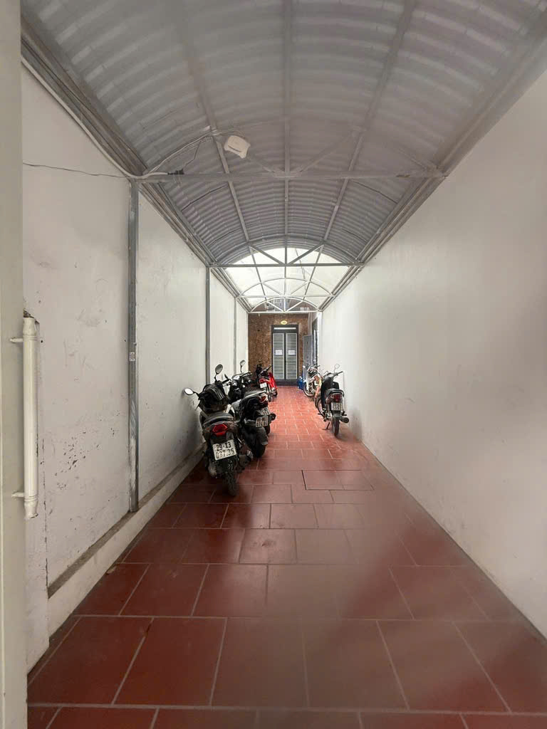 MINH KHAI CCMN 7 tầng 12 Phòng khép kín Thang máy FULL nội thất GPXD, PCCC đầy đủ 63m giá chào nhỉnh 19 tỷ  NGÕ OTO