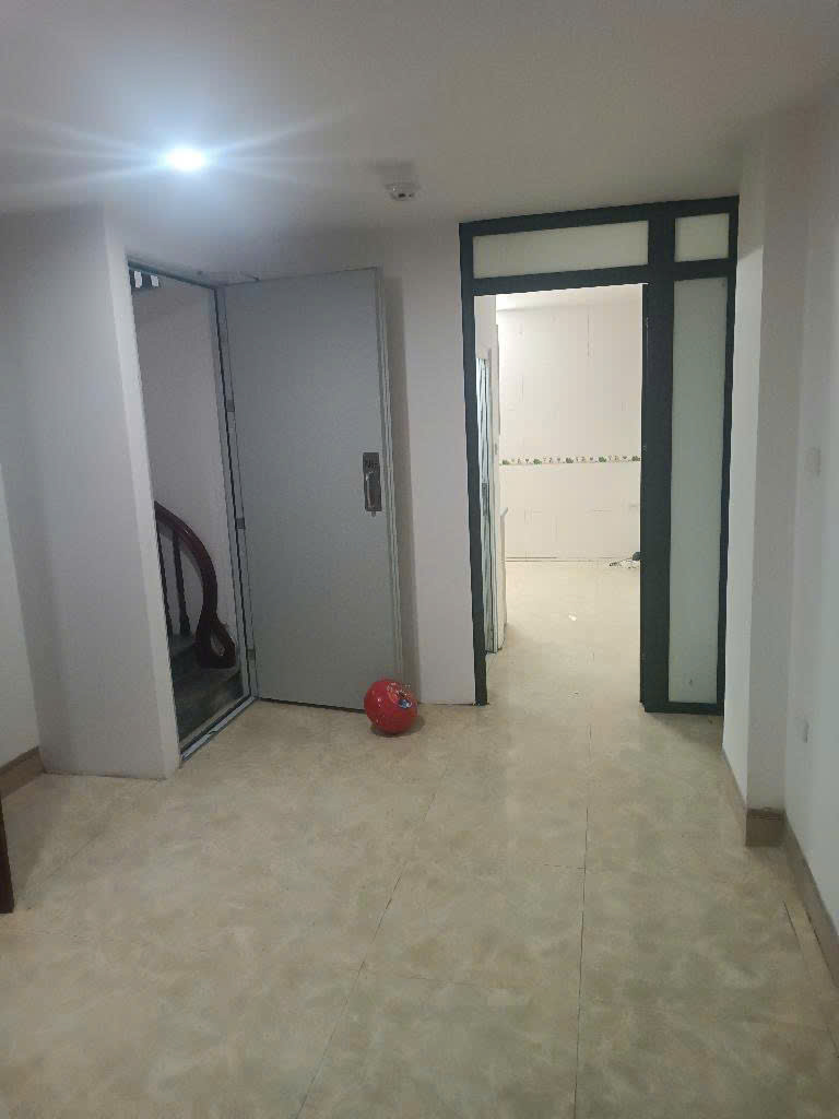 KIM GIANG CCMN 5 tầng 9 phòng khép kin full nội thất nội thất GPXD, PCCC đầy đủ 38m giá chào 7,3 tỷ