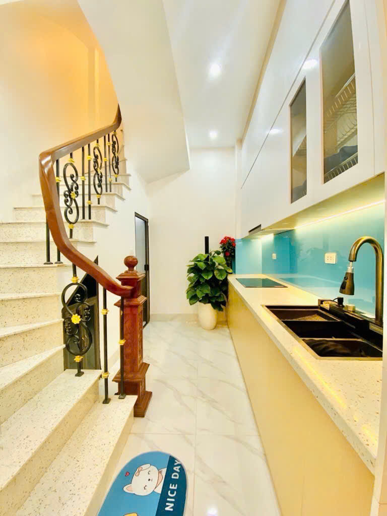 QUAN THỔ - 31M - 4 tầng – MT 3,2m - chỉ 7,2 tỷ