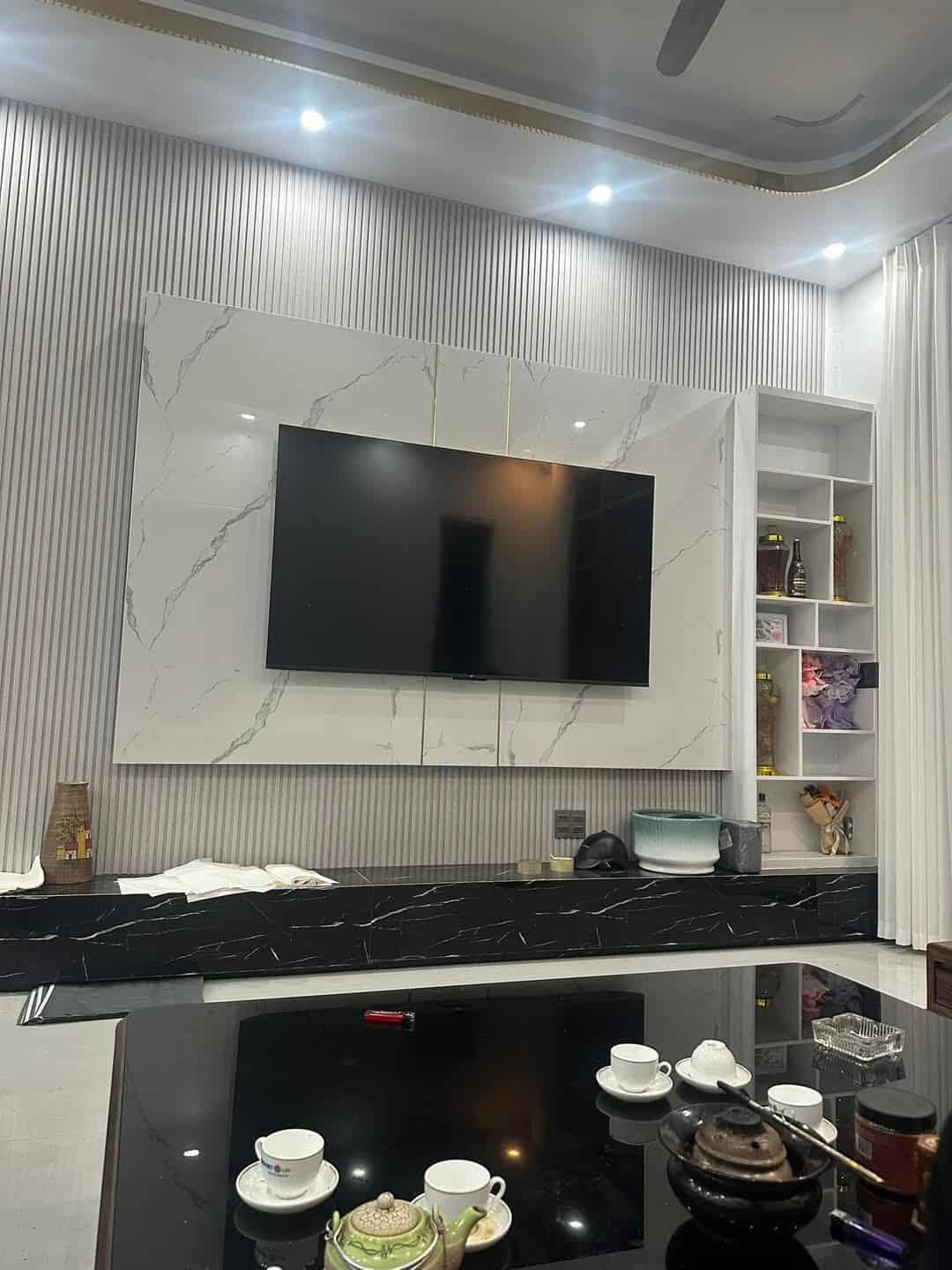 Bán Nhà Kim Giang Mới Keng 33m2  - 6 Tầng Giá Chào 9.6 TỶ