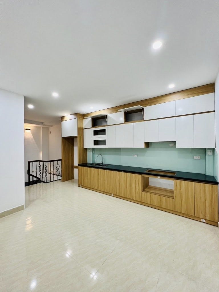 Bán Nhà 5 Tầng Triều -Triều Khúc Mặt Ngõ Ô Tô Qua Giá Chào 3.7 Tỷ