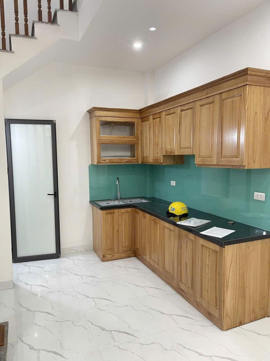 Bán Nhà Yên Xá 5 Tầng 32m2 Ngõ Thông Tứ Phía