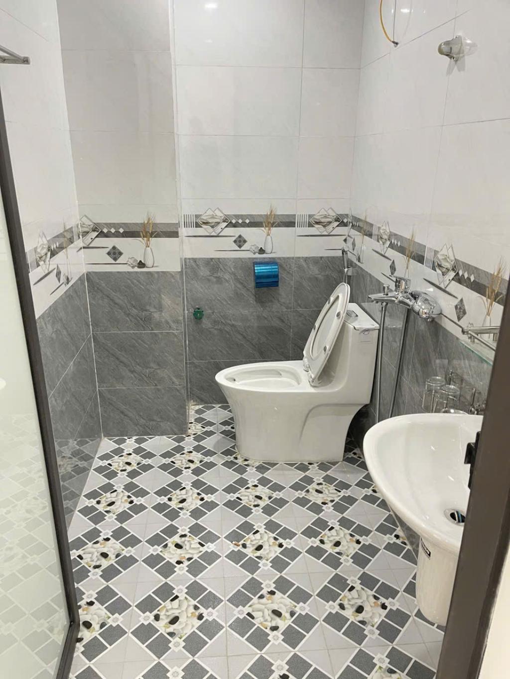 Bán Nhà Yên Xá 5 Tầng 32m2 Ngõ Thông Tứ Phía