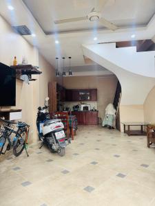 BÁN NHÀ MẶT PHỐ ĐỊNH CÔNG THƯỢNG