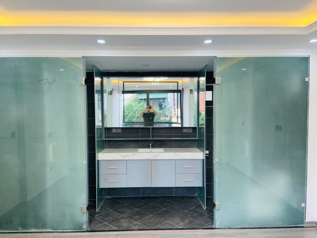 MẶT TIỀN KHỦNG – 6 TẦNG THANG MÁY – GẦN Ô TÔ – THÁI HÀ, ĐỐNG ĐA