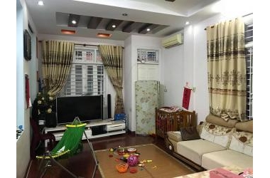 3.4 tỷ, nhà Minh Khai, ô tô đỗ 10m, 36m2 x 4 Tầng, nhà đẹp, ngõ thoáng ở ngay. LH 0975236723