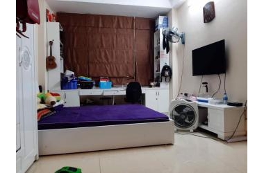 Cách 3 nhà là mặt phố Lĩnh Nam, ngõ 3 gác tránh xe máy, quận Hoàng Mai
