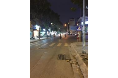 Nhà Văn Cao, Ba Đình, phân lô, 3 mặt thoáng, 63m2, 5 T, mt 4,2m, nhà đẹp, giá 8 tỷ.