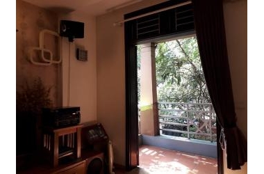 Bán gấp nhà Tôn Đức Thắng, chuẩn 3 sao, ngõ thông, KD. 50m2, 5 tỷ. 0973.497.885