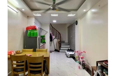 2.65 tỷ có ngay nhà Lê Thanh Nghị 30m2 x 4 tầng
