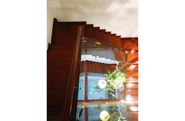 Siêu phẩm cực hiếm kinh doanh đẳng cấp nhất phố Hoàng Quốc Việt 73m2-MT10m-8.6 Tỷ.