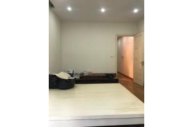 Bán nhà ngõ 67 Phùng Khoang, phân lô, ô tô tránh, vỉa hè rộng, giá cực tốt.