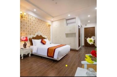 Lợi nhuận 2.1 Tỷ/Năm bán CC mini 16.8 tỷ phố chùa láng- Đống Đa 140M2 Thang Máy.