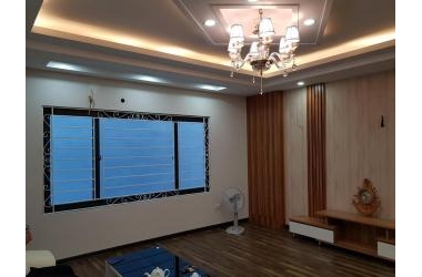 Nhà phố Đê La Thành, gần Đài Truyền Hình, lô góc, thang máy, nhà chất, 50mx5T.