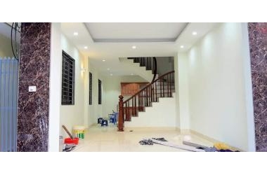 Quá Gấp 55M Đại La: Lô góc, Ở luôn 5T, gần Phố, Ngõ 2.5M 4.1 tỷ CTL Ánh 0914263265