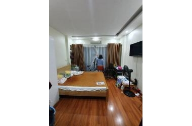 Bán nhà khu Chùa Láng, mặt ngõ kinh doanh sầm uất, nhà mới cực chất, 40mx5T