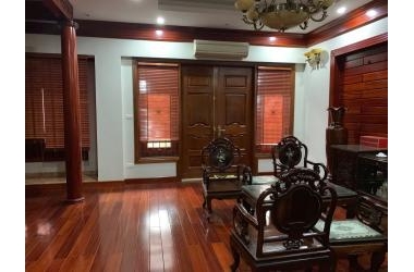 Bán Biệt thự mặt phố Âu Cơ- Tây Hồ-HN. 228m2 hướng Tây Nam , Mt 7,8m