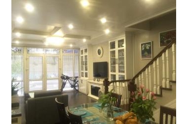 Cần tiền bán nhà, Mạc Thái Tổ, giá rẻ nhất thị trường 6.3 tỉ.0913781956