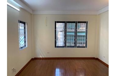 Bán gấp nhà Trương Định- Quận Hai Bà Trưng-Gần Phố- Kinh doanh nhỏ- Ngõ xe máy tránh ba gác- 3.5 tỷ