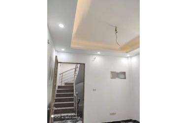 BÁN NHÀ PHỐ TAM TRINH, HOÀNG MAI 30M2x4T GIÁ 1.5 TỶ, LH: 0842063837