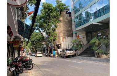 HIẾM .trung tâm phố, trần đăng ninh, 6 tầng 7.8ti .0913781956