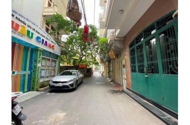 HIẾM,Cần bán, TRẦN CUNG, Phân lô, OTO 40m2 nhỉnh 4 tỷ. Call 0913781956
