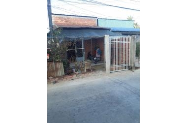 Cần tiền cần bán gấp nhà đang ở trước tết ,Phường Long Hòa, Quận Bình Thuỷ, Cần Thơ
