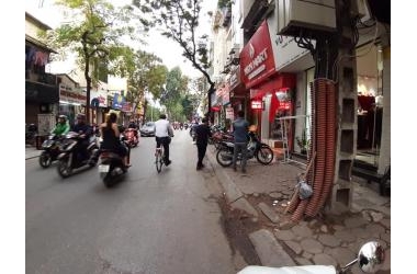 Bán nhà trung tâm Quận Ba Đình, 4 tầng, 25M, 2,1 tỷ